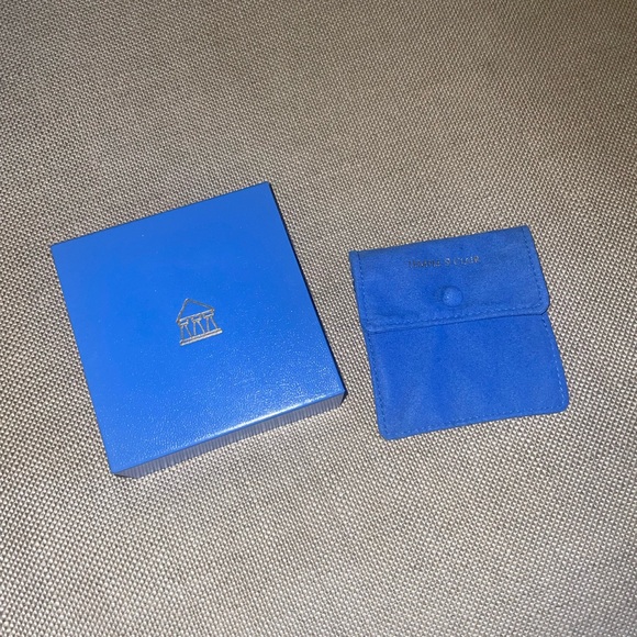 NEW Temple St Claire Box & Pouch - Picture 2 of 4